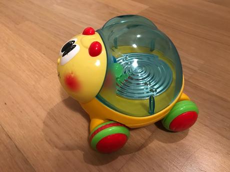 Chodiaci interaktívny chrobáčik (chicco),