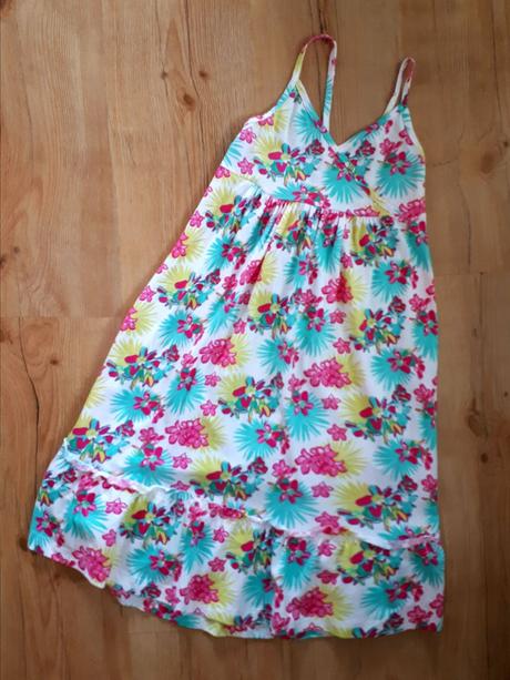 Kvetované šaty, pepperts,146