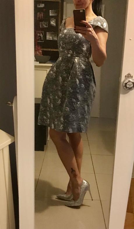 Slavnostne saty  s/xs, 36