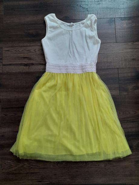 Krásne letné šaty, s