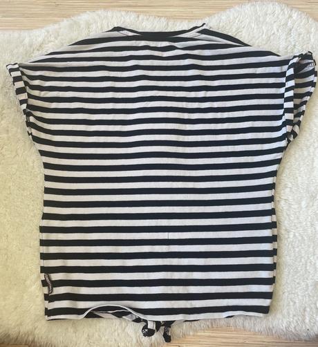 Dievcenske pasikave tricko, 134