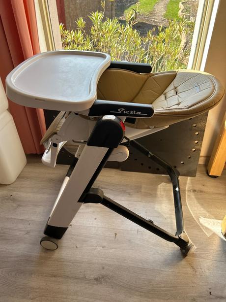 Stolicka na krmenie peg perego, peg-pérego