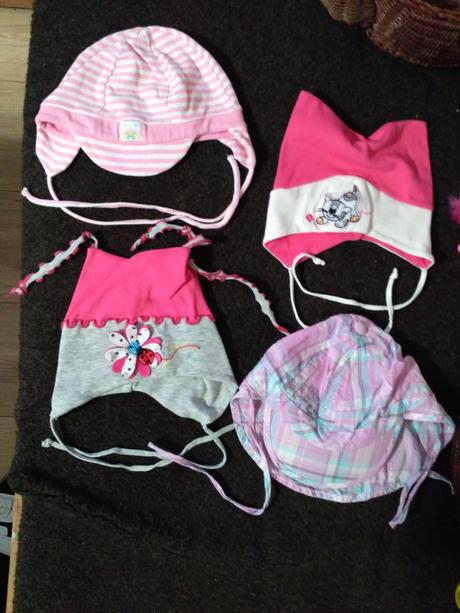 Balík čiapok, 68–80