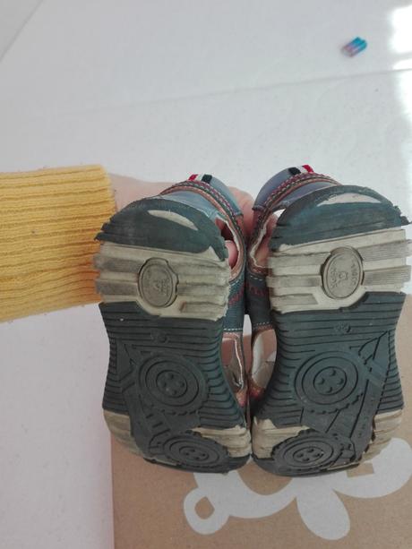 Sandalky, lasocki,26