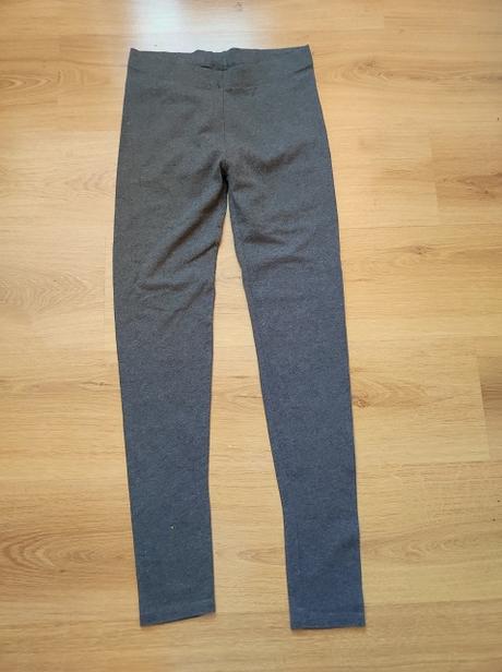 Šedé legíny, pepperts,158