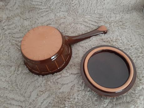 Keramická rajnica a hrnček s vekom.,