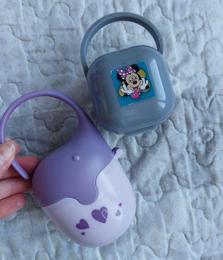 Krabicky na cumliky, babyono