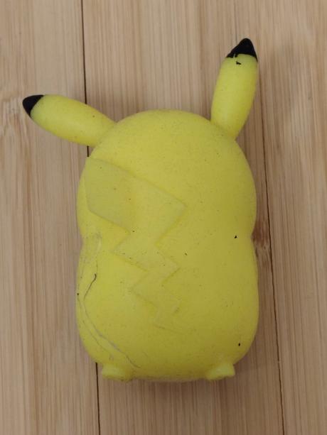 Retro antistresov stláčaci pokémon pikachu squishy,