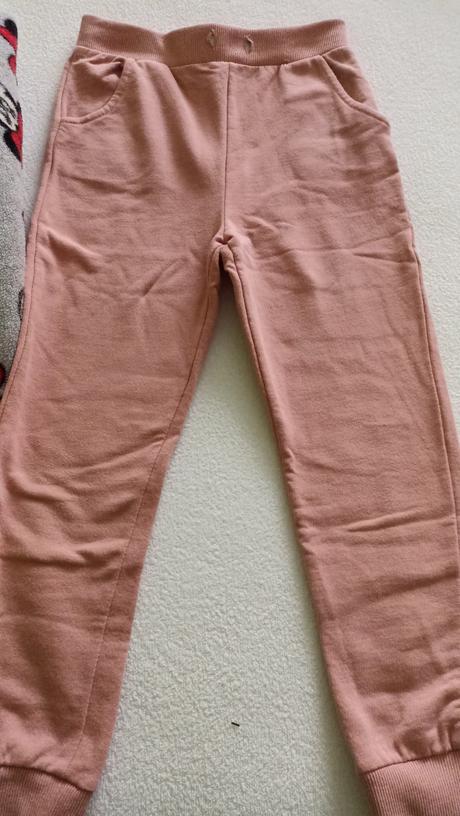 Mikiny a tepláky veľ.122, sinsay,122