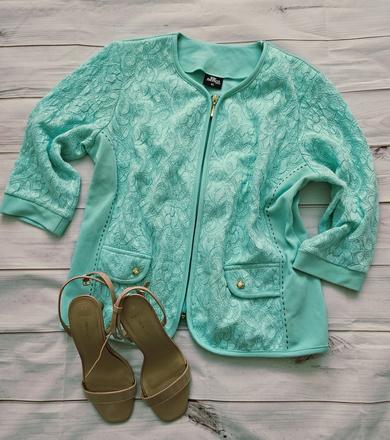 Krásne tyrkysové sako, 46