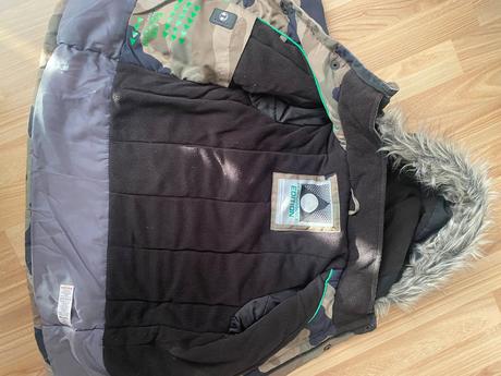 Parka next, next,122