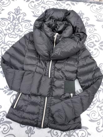 Guess nádherná elegantná dámska páperová bundička, guess,xs