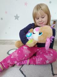 Fisher-Price Hovoriaca psíkova sestrička