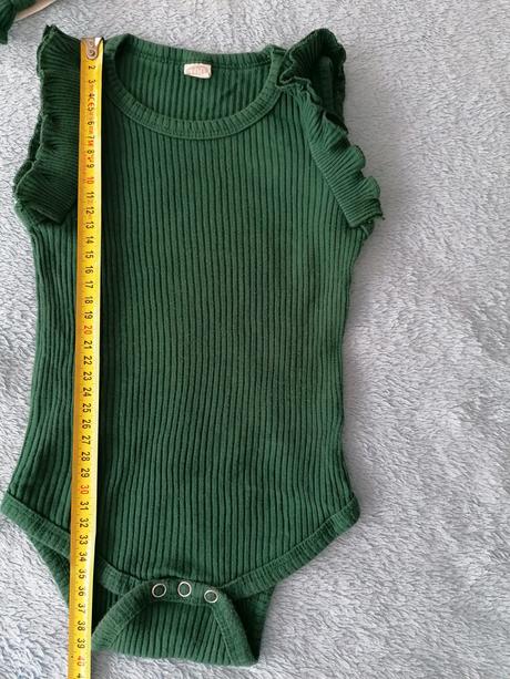 Vrubkovane body s čelenkou, 80