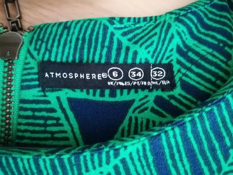 Zelené šaty s, atmosphere,s