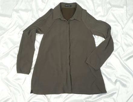 Kvalitná letná blúzka, s