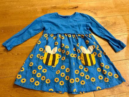 Šaty so včielkami, next,110