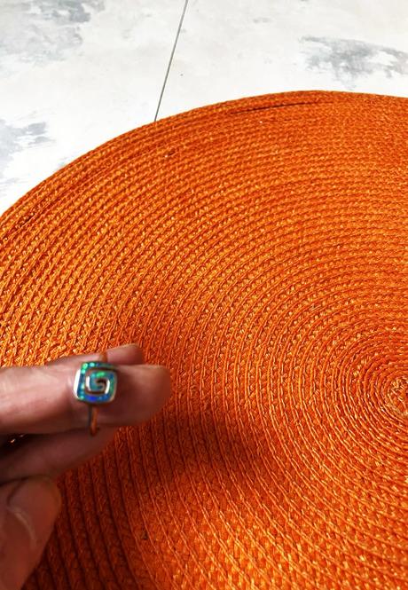 Strieborný prsteň s opálom,