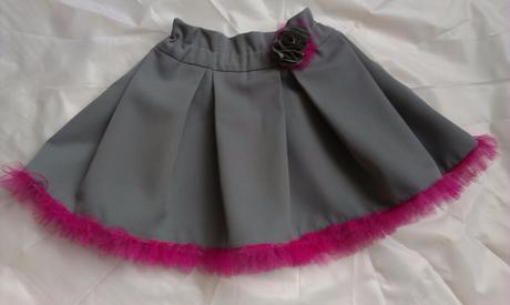 Dievčenska sukna šeda, 86