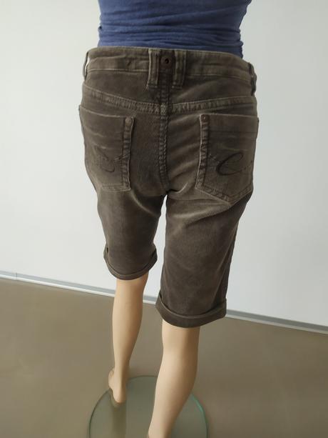 C 35znckove  kratase  esprit pekne raz oblecene, esprit,m