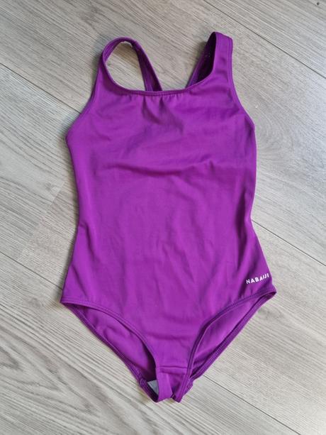 Jednodielne športové plavky, nabaiji,104