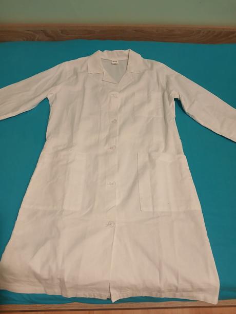 Detský biely plášť, 