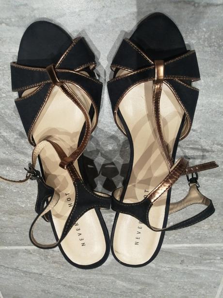 Sandálky never 2 hot, v38, 38