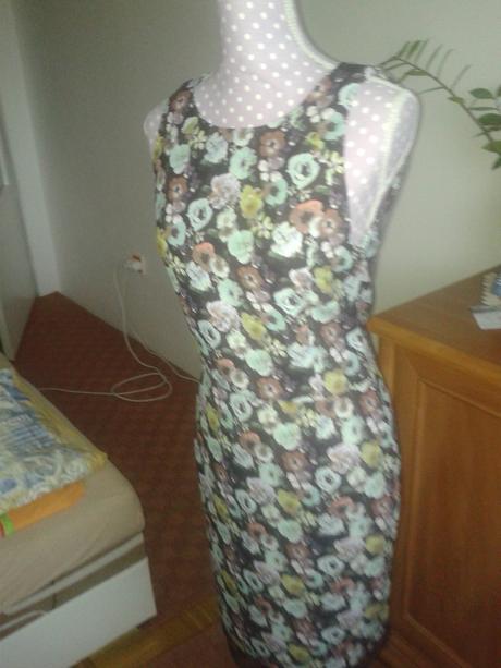 Kvetinkové šaty s čipkou h&m veľ. 38, 38