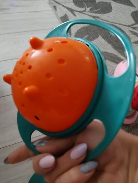 Nevyklopitelna miska pre deti,