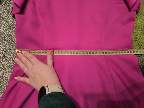 Spoločenské šaty, 38