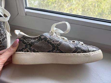 Tenisky so vzorom, stradivarius,37