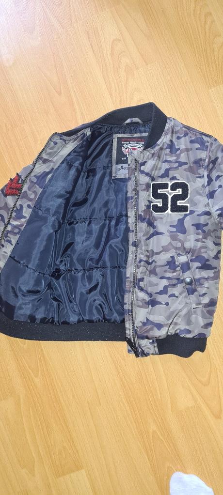 Bomberka, palomino,122