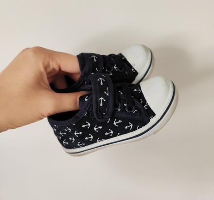 Tenisky na suchý zips, 20