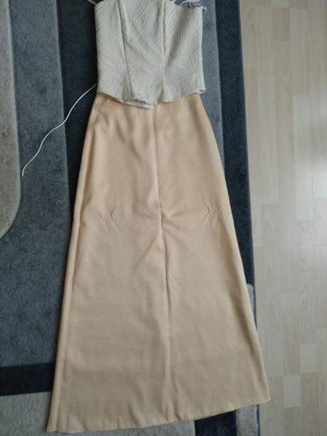 Spoločenské šaty, 36