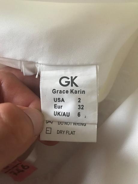 Svadobné/spoločenské šaty, 32