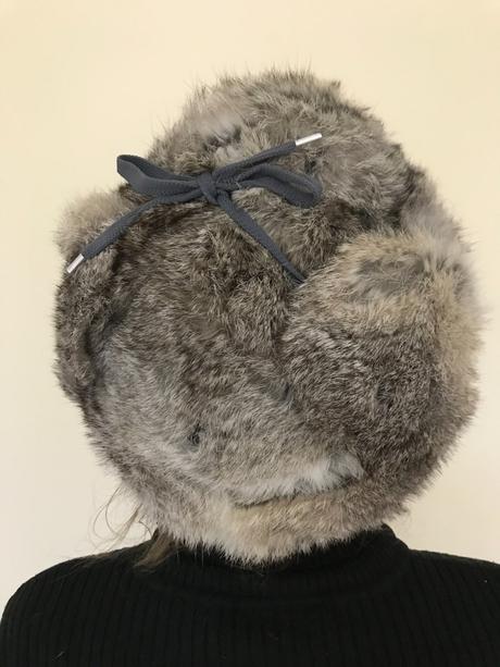 Detská ušianka zo zajaca,