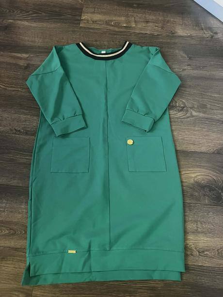 Nové šaty voľného strihu, 