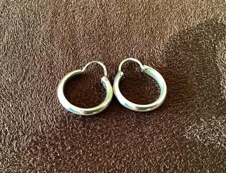 Strieborné náušnice, 