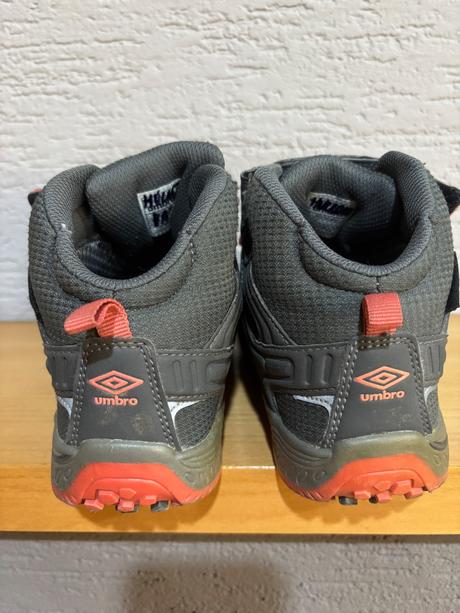 Topánky na turistiku, umbro,32