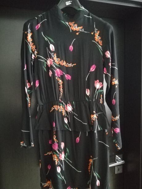 Šaty s kvetmi, h&m,s