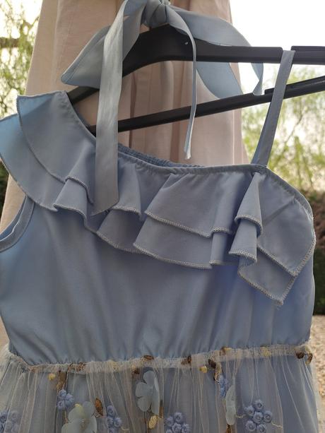 Šaty na oslavu, 128