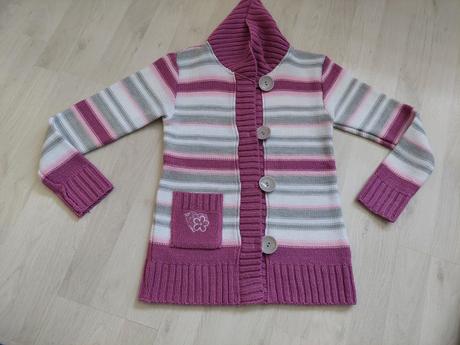 Sveter č.146-152, 146