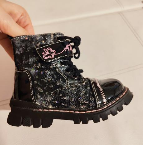 Prechodné čižmičky, 21