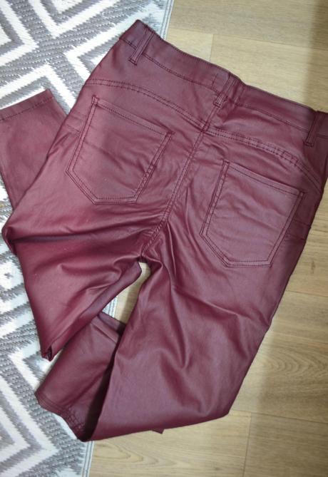 Sexi push up na štýl freddy kožený vzhľad s/m, m