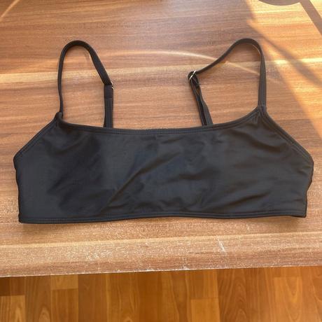 Bikinová čierna podprsenka, s