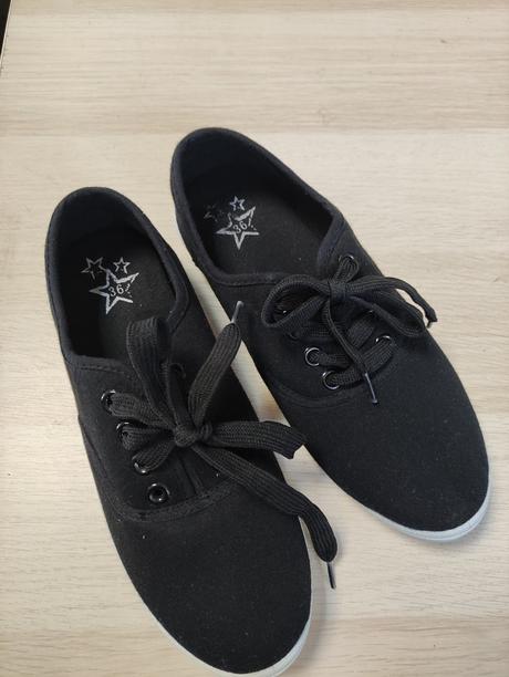 Tenisky, top stav, 36