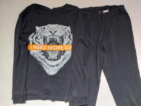 Čierne pyžamo s tigrom, h&m,158