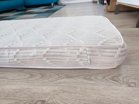 Kvalitný matrac, šírka (cm): 60,dĺžka (cm): 120