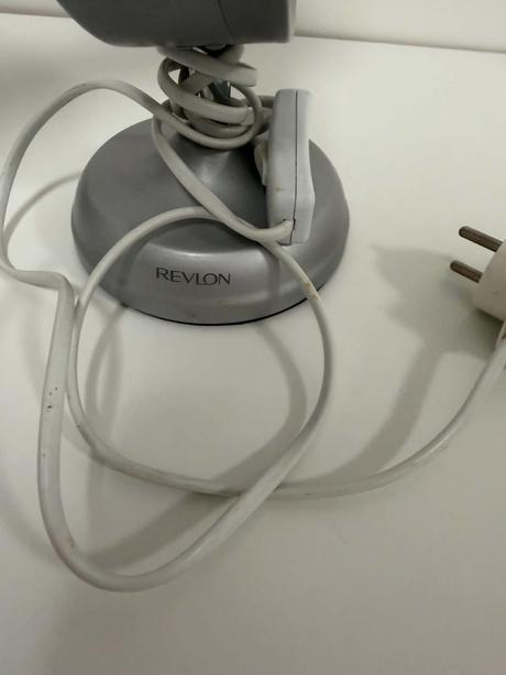 Podsvietené kozmetické zrkadlo revlon, 