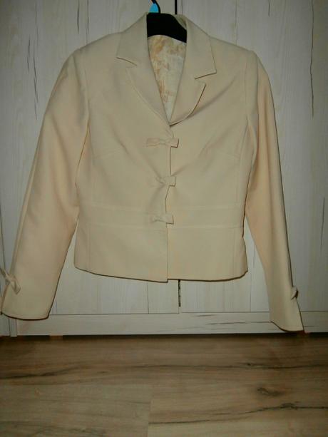 Kostýmová blúzka, 36